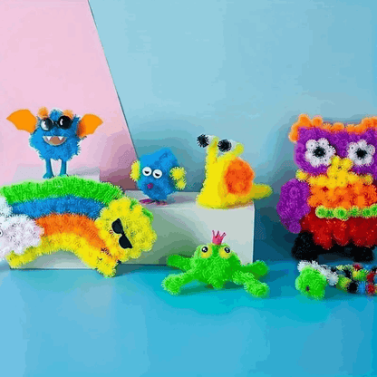 BUILD - Bright Unique Imaginative Little Designs – 200 Pieces + 34 Accessories